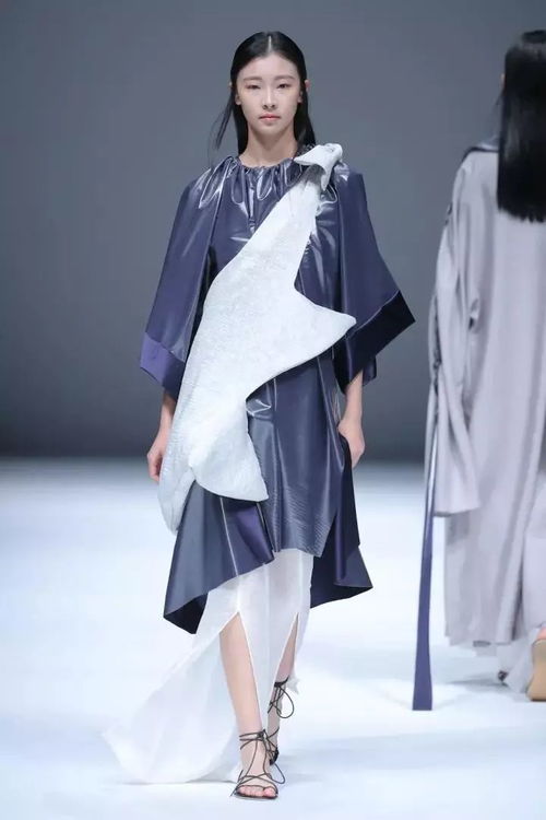 當傳統遇見未來 傳統色彩與工藝在現代服裝設計中的創新應用